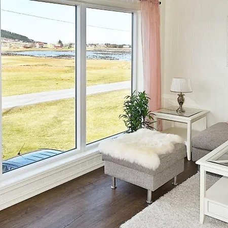 Holiday home Leinoy Fosnavag