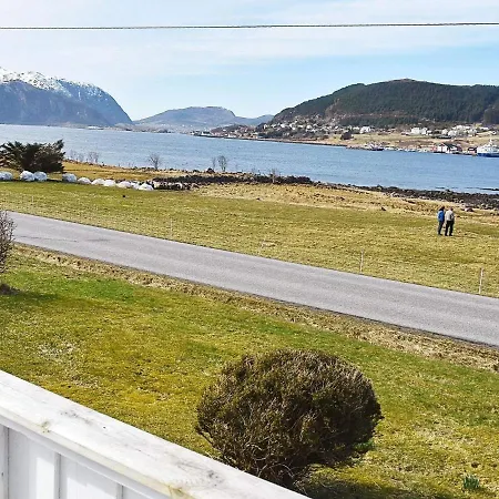 Leinoy Holiday home Fosnavag